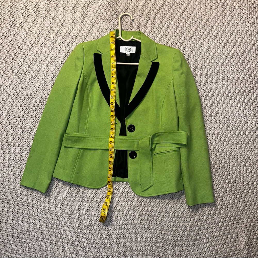 Le Suit Green and Black Blazer